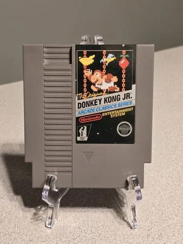 Nintendo Donkey Kong Jr. NES Arcade Classics Series Game Cartridge VG Condition